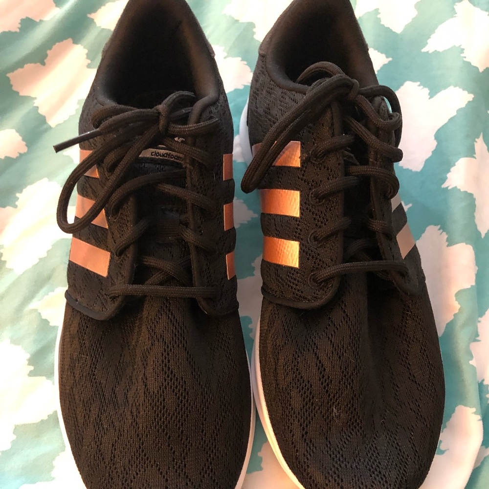 Adidas tennis shoes